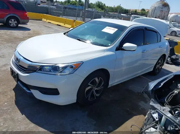 1HGCR2F39HA302829 2017 HONDA ACCORD - Image 2