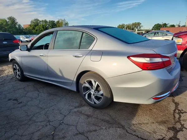 1HGCR2F39HA306623 2017 HONDA ACCORD - Image 2