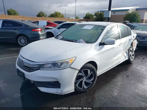 1HGCR2F3XGA023825 2016 HONDA ACCORD - Image 2