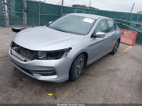 1HGCR2F3XGA067839 2016 HONDA ACCORD - Image 2