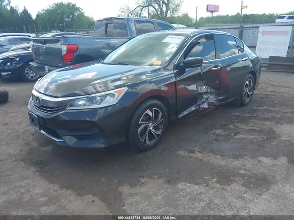 1HGCR2F3XGA106896 2016 HONDA ACCORD - Image 2