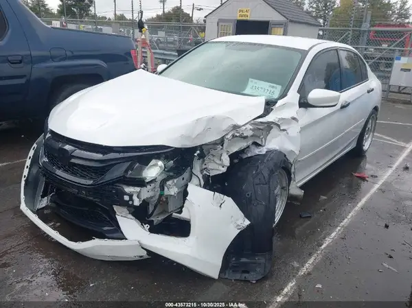 1HGCR2F3XGA136187 2016 HONDA ACCORD - Image 2