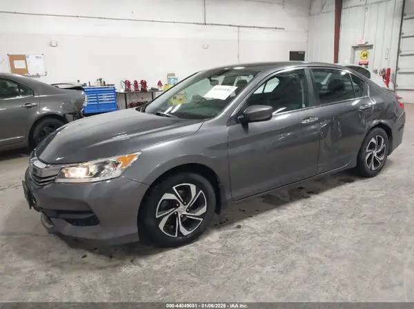 1HGCR2F3XGA158013 2016 HONDA ACCORD - Image 2