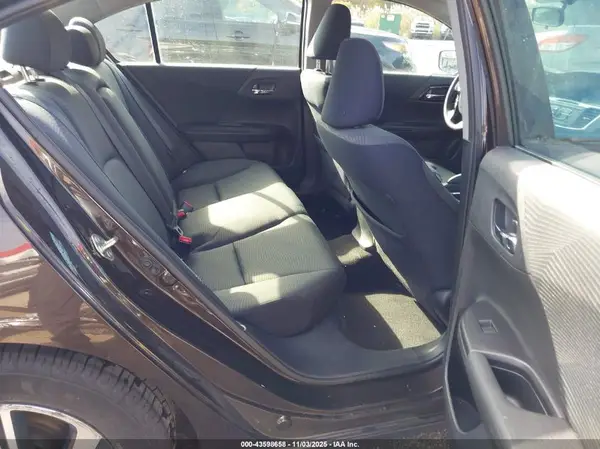 1HGCR2F3XGA237665 2016 HONDA ACCORD - Image 8
