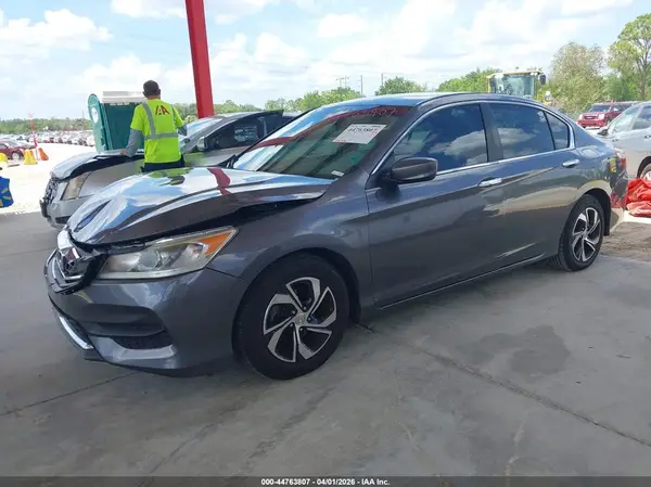 1HGCR2F3XHA004709 2017 HONDA ACCORD - Image 2