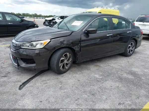 1HGCR2F3XHA008646 2017 HONDA ACCORD - Image 2