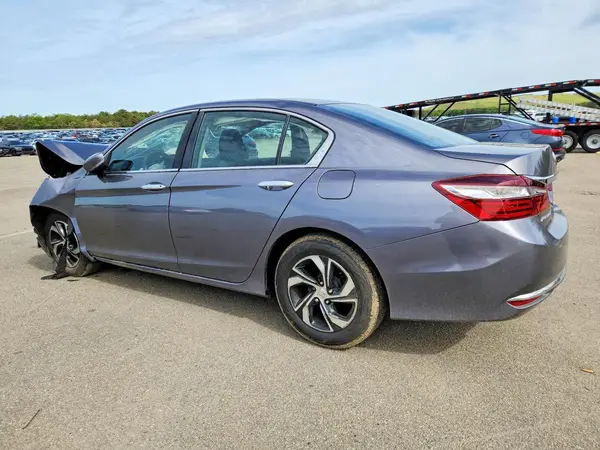 1HGCR2F3XHA010056 2017 HONDA ACCORD - Image 2
