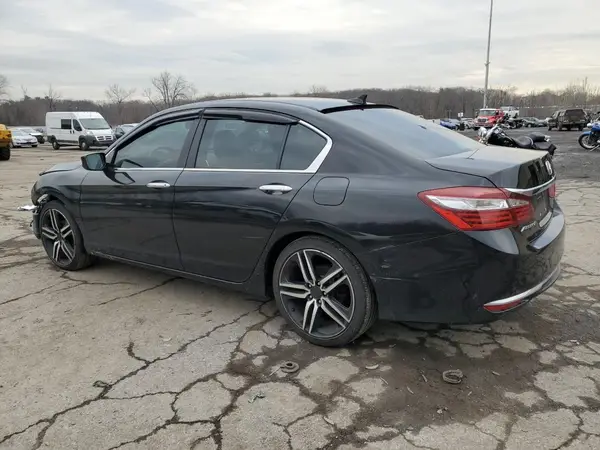 1HGCR2F3XHA013149 2017 HONDA ACCORD - Image 2