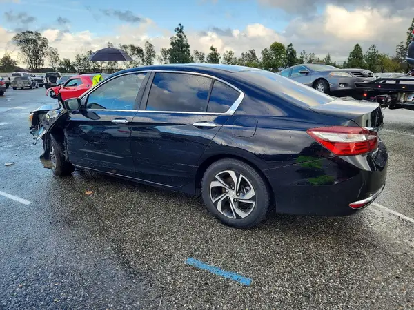 1HGCR2F3XHA033479 2017 HONDA ACCORD - Image 2