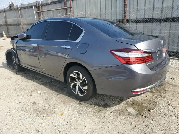 1HGCR2F3XHA054316 2017 HONDA ACCORD - Image 2