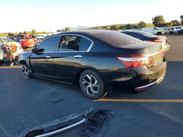 1HGCR2F3XHA054431 2017 HONDA ACCORD - Image 2