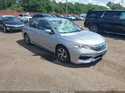1HGCR2F3XHA055014 2017 HONDA ACCORD