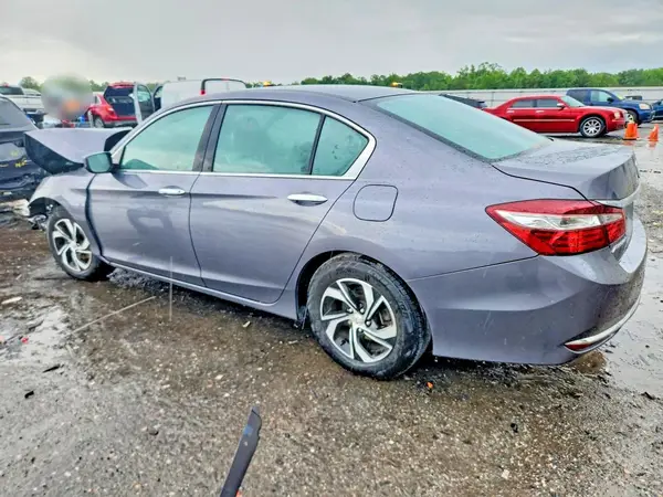1HGCR2F3XHA060603 2017 HONDA ACCORD - Image 2