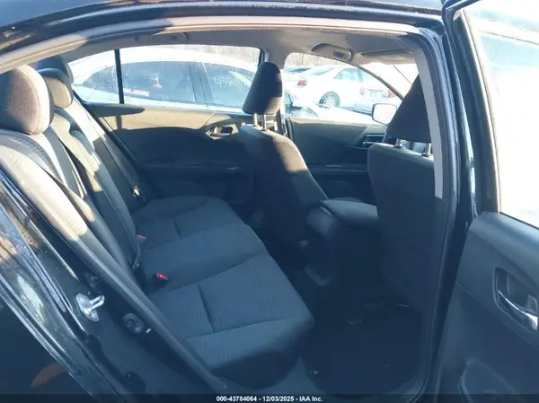 1HGCR2F3XHA070483 2017 HONDA ACCORD - Image 8