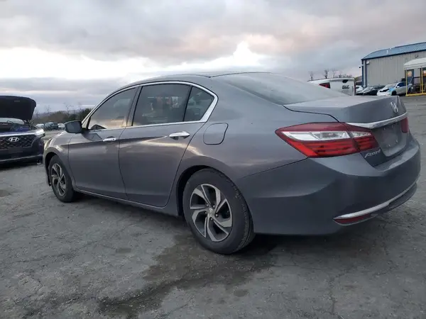 1HGCR2F3XHA076882 2017 HONDA ACCORD - Image 2