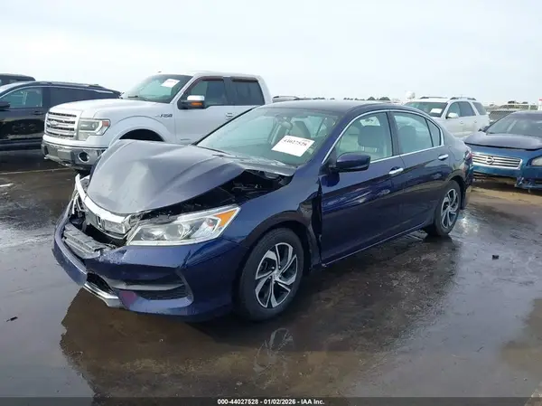 1HGCR2F3XHA084965 2017 HONDA ACCORD - Image 2