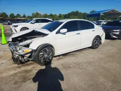 1HGCR2F3XHA087400 2017 HONDA ACCORD
