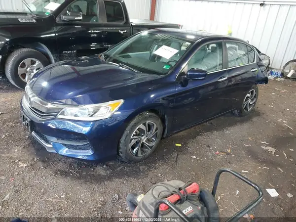 1HGCR2F3XHA090006 2017 HONDA ACCORD - Image 2