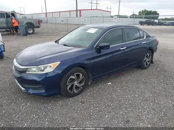 1HGCR2F3XHA094430 2017 HONDA ACCORD - Image 2