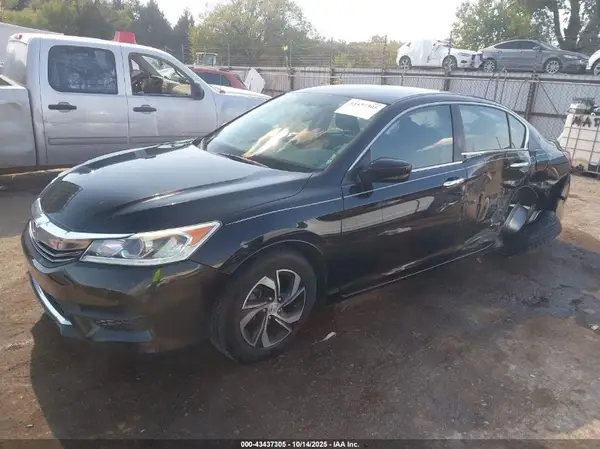 1HGCR2F3XHA116605 2017 HONDA ACCORD - Image 2