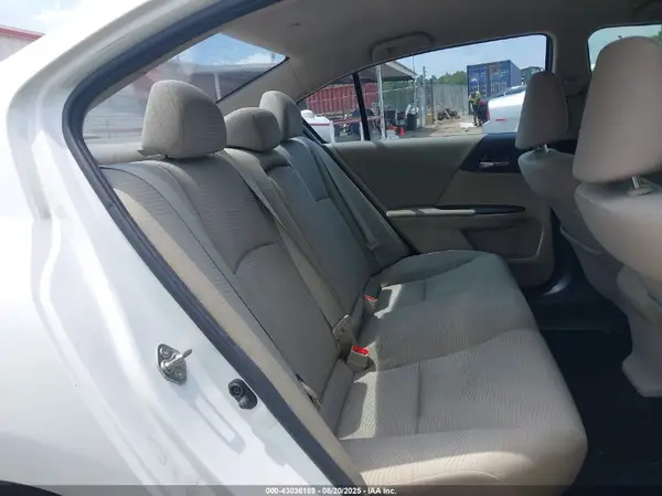 1HGCR2F3XHA120590 2017 HONDA ACCORD - Image 8