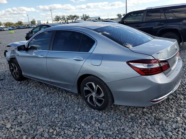 1HGCR2F3XHA135025 2017 HONDA ACCORD - Image 2