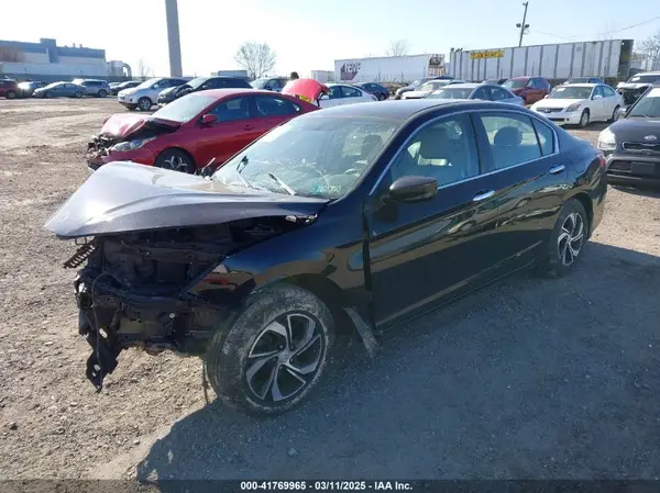 1HGCR2F3XHA143769 2017 HONDA ACCORD - Image 2