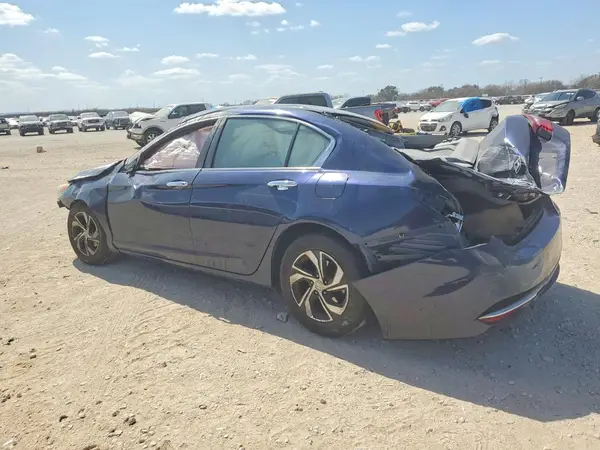 1HGCR2F3XHA149863 2017 HONDA ACCORD - Image 2