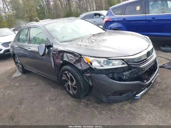1HGCR2F3XHA155601 2017 HONDA ACCORD - Image 1