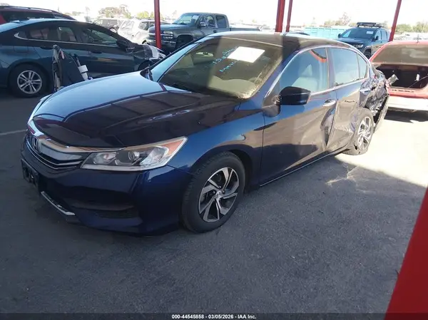 1HGCR2F3XHA166520 2017 HONDA ACCORD - Image 2