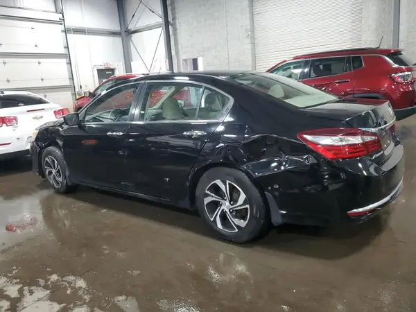 1HGCR2F3XHA170731 2017 HONDA ACCORD - Image 2