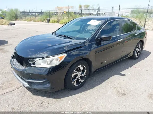 1HGCR2F3XHA170888 2017 HONDA ACCORD - Image 2