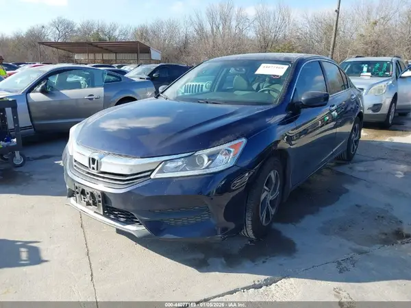 1HGCR2F3XHA181700 2017 HONDA ACCORD - Image 2