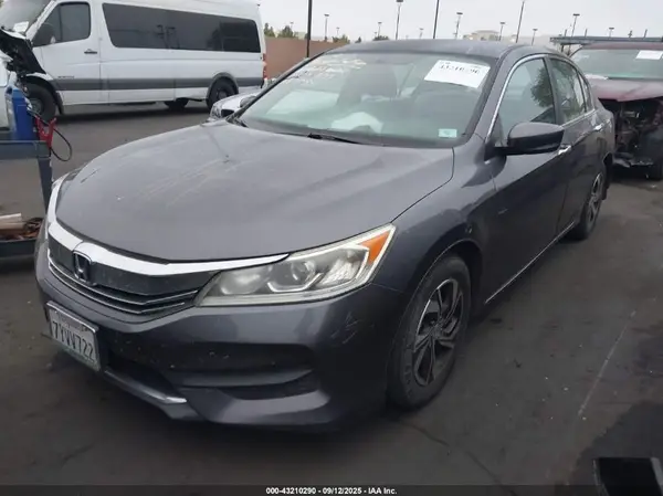 1HGCR2F3XHA188873 2017 HONDA ACCORD - Image 2