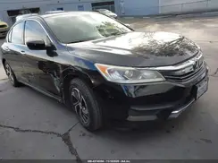 1HGCR2F3XHA189697 2017 HONDA ACCORD
