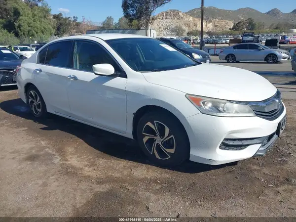 1HGCR2F3XHA189957 2017 HONDA ACCORD - Image 1