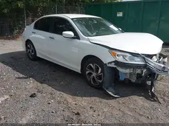 1HGCR2F3XHA195001 2017 HONDA ACCORD