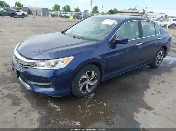 1HGCR2F3XHA196942 2017 HONDA ACCORD - Image 2