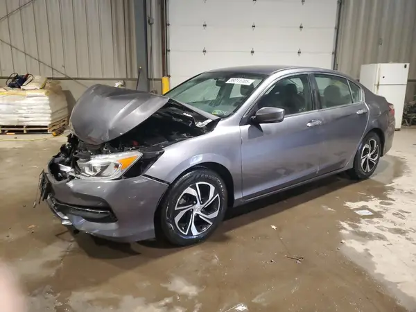 1HGCR2F3XHA197010 2017 HONDA ACCORD - Image 1