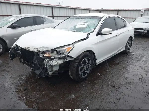 1HGCR2F3XHA197668 2017 HONDA ACCORD - Image 2