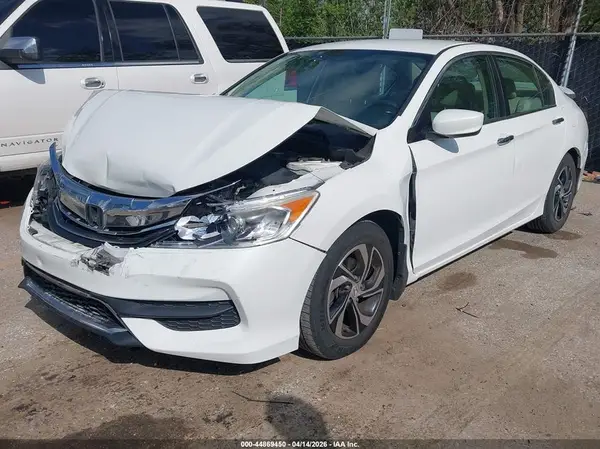 1HGCR2F3XHA202254 2017 HONDA ACCORD - Image 2