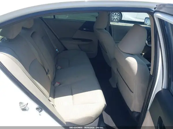 1HGCR2F3XHA214517 2017 HONDA ACCORD - Image 8