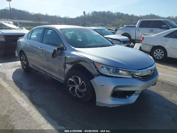 1HGCR2F3XHA215196 2017 HONDA ACCORD - Image 1