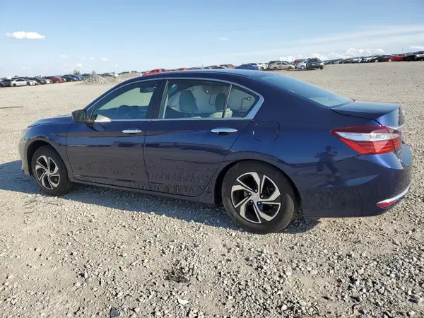 1HGCR2F3XHA215800 2017 HONDA ACCORD - Image 2