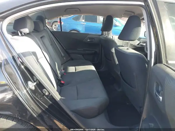 1HGCR2F3XHA217109 2017 HONDA ACCORD - Image 8