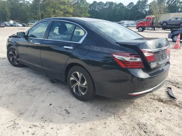 1HGCR2F3XHA217112 2017 HONDA ACCORD - Image 2