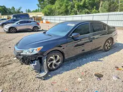1HGCR2F3XHA226165 2017 HONDA ACCORD