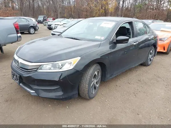 1HGCR2F3XHA226182 2017 HONDA ACCORD - Image 2