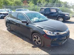 1HGCR2F3XHA228269 2017 HONDA ACCORD