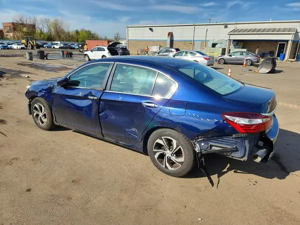 1HGCR2F3XHA233164 2017 HONDA ACCORD - Image 2